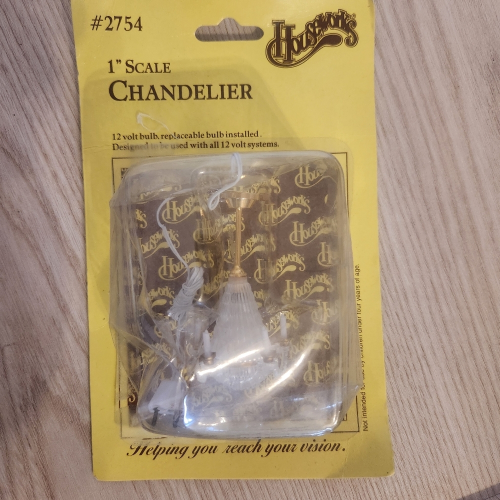 Vintage NWT 1":1' Scale Dollhouse Miniatures Working Chandelier w/Plug & Wire